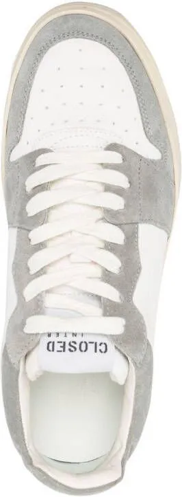 Closed panelled low-top sneakers White