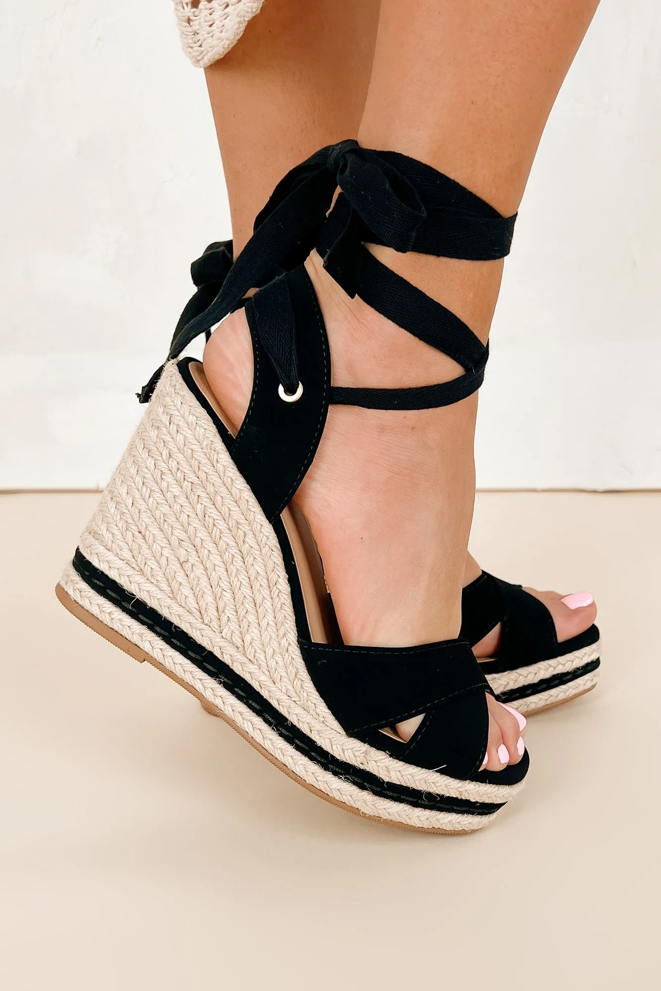 Confidence Factor Ankle Wrap Platform Wedge Sandals (Black)