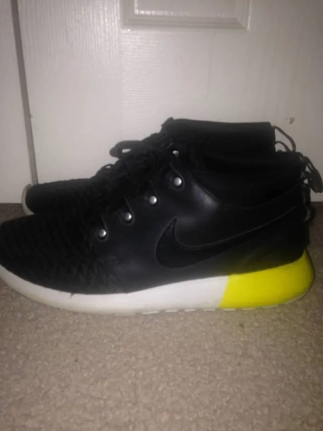 Nike roshe run boot