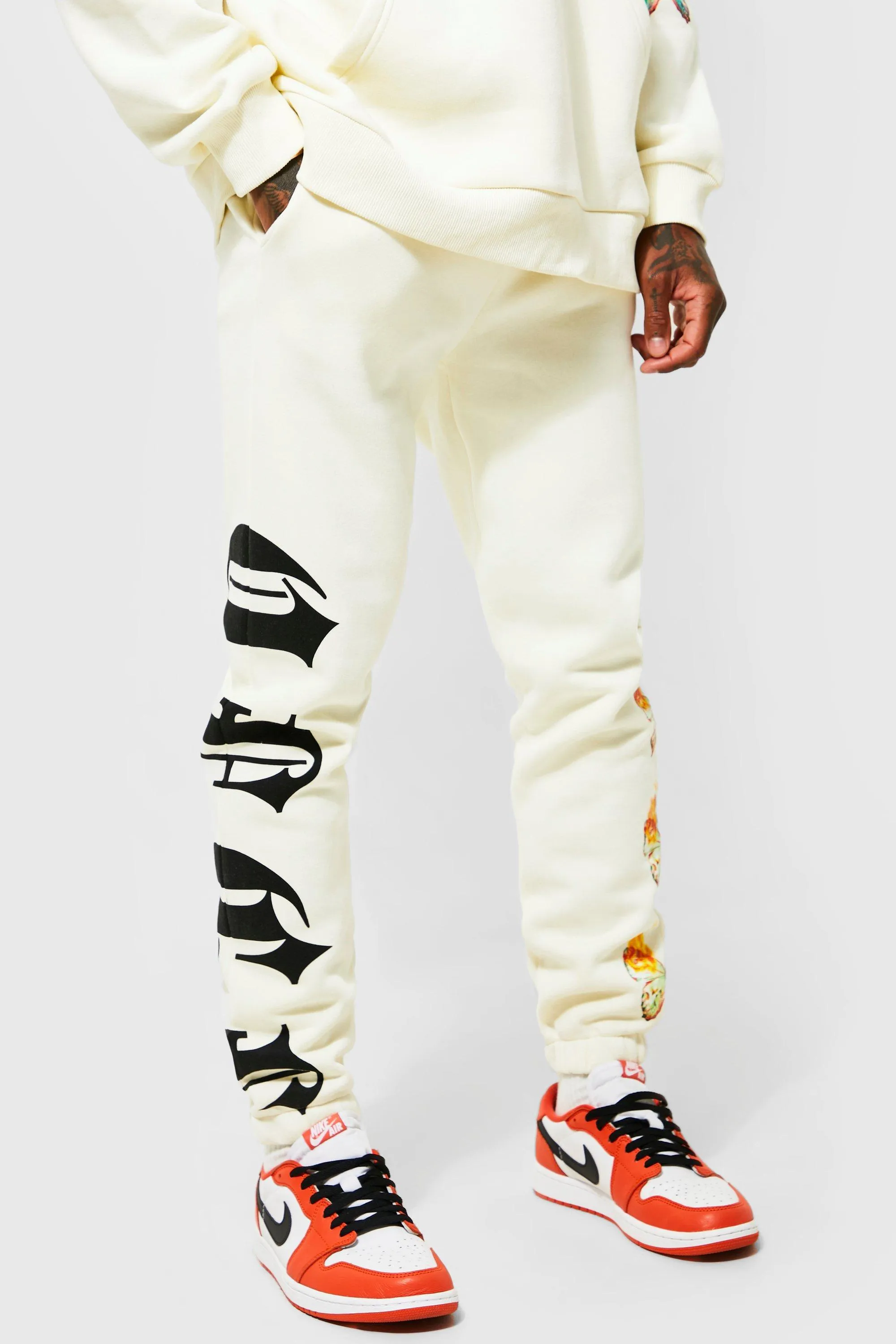 Regular Fit Ofcl Butterfly Graphic Joggers | boohooMAN UK