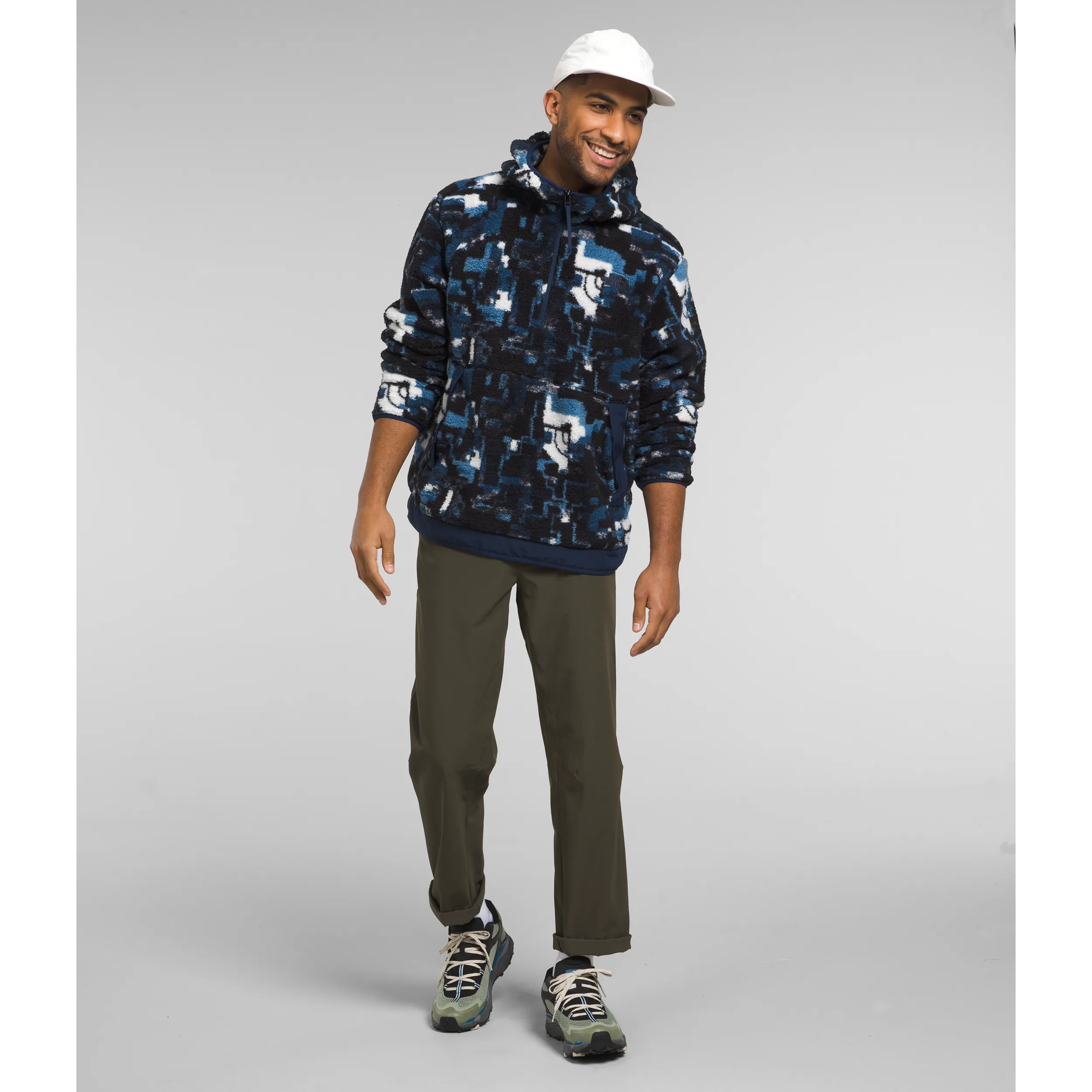 The North Face Men's Campshire Fleece Hoodie in Summit Navy Digital Half Dome Print