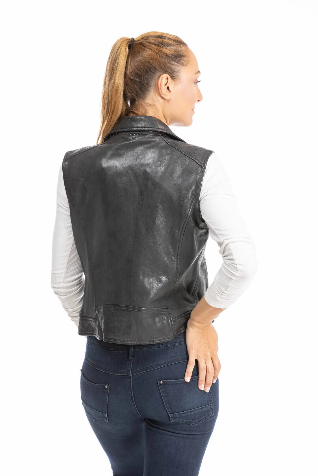 Women's black leather sleeveless vest 102338